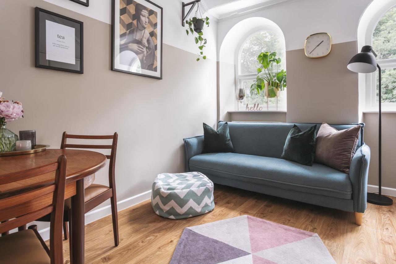 14 Church Street- Close To Windermere Train Station エクステリア 写真