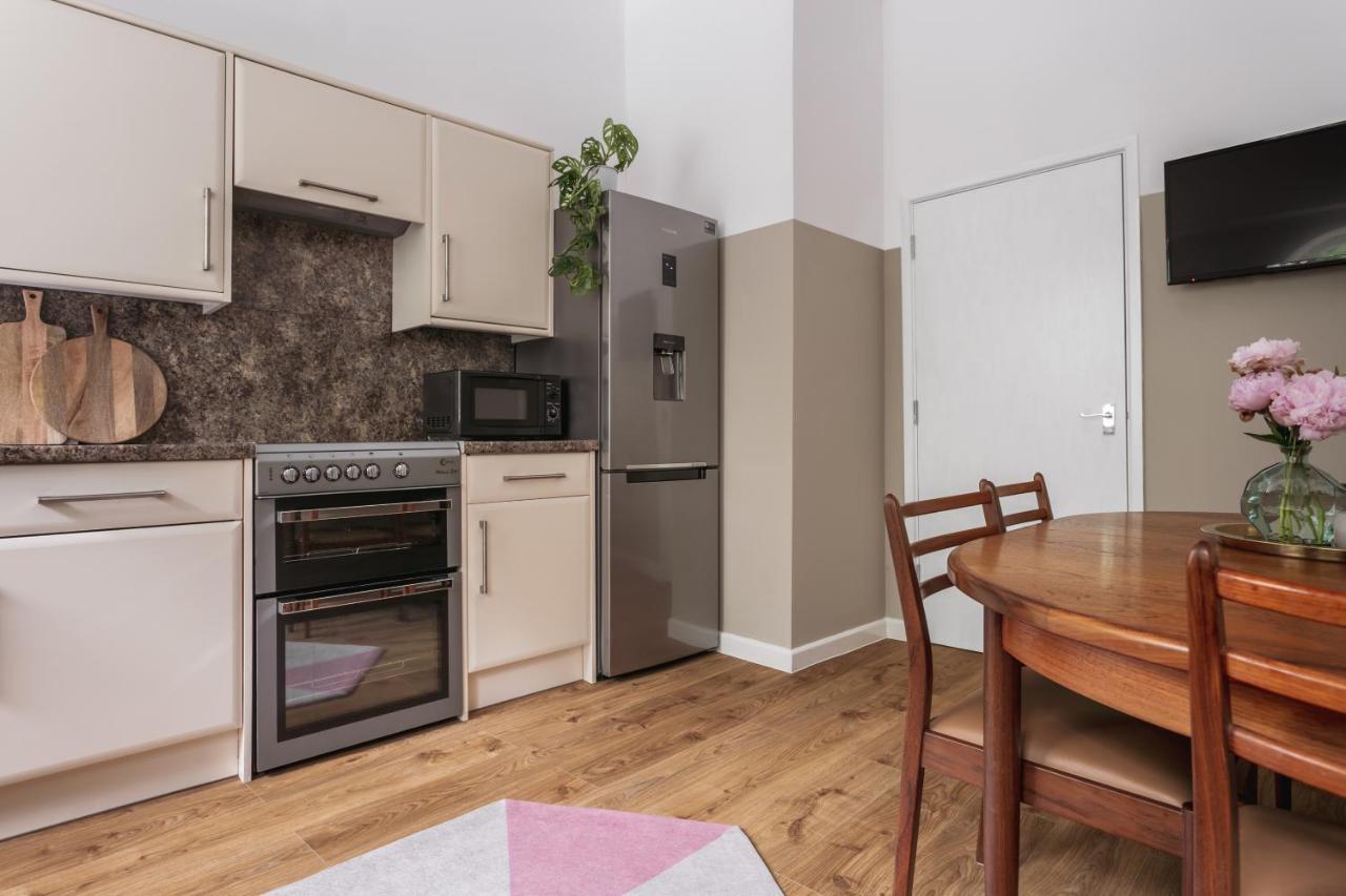 14 Church Street- Close To Windermere Train Station エクステリア 写真